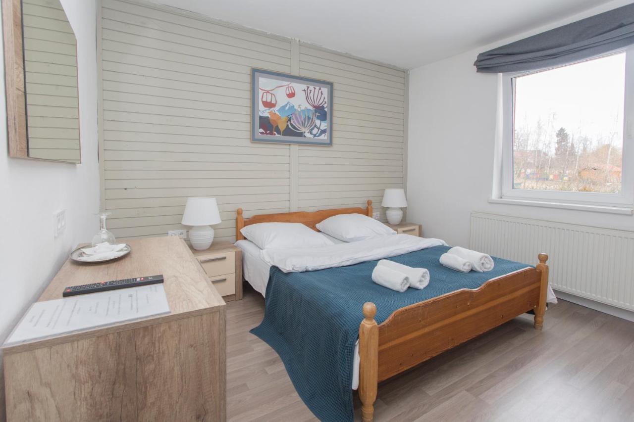Guesthouse Yes In Bodice ภายนอก รูปภาพ